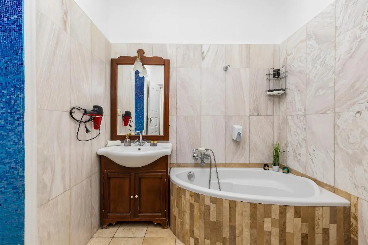 Real Apartments Andrassy Budapest 0*,  Hungary